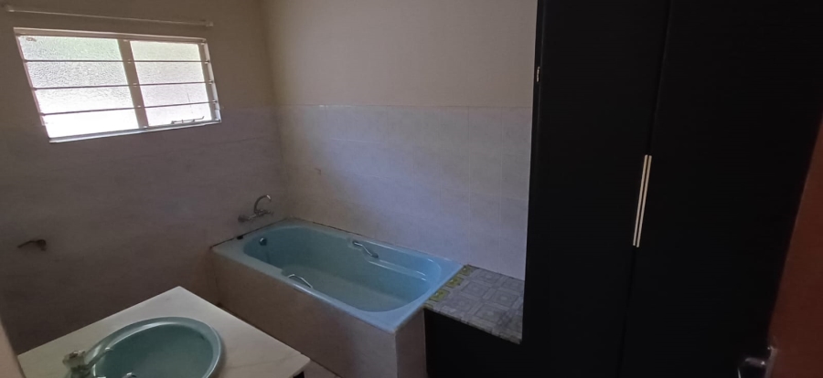 2 Bedroom Property for Sale in Hospitaalheuwel Free State